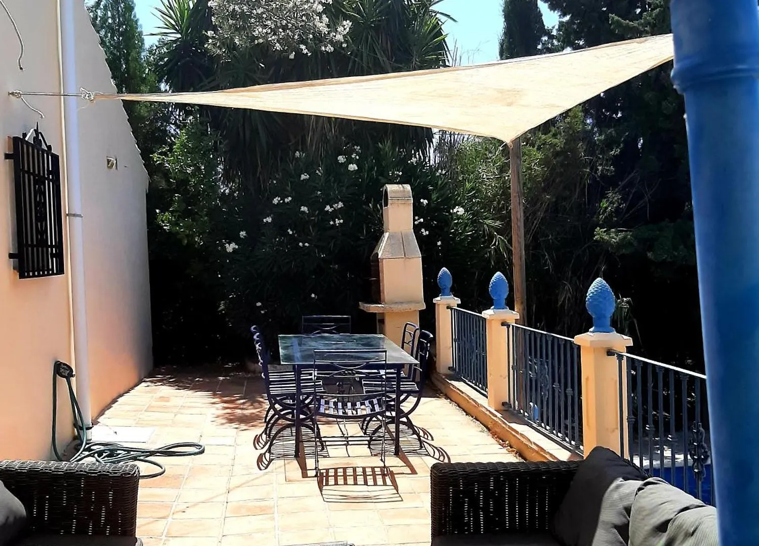 Chalet Villa Vistas Al Lago With Private Pool Vinuela