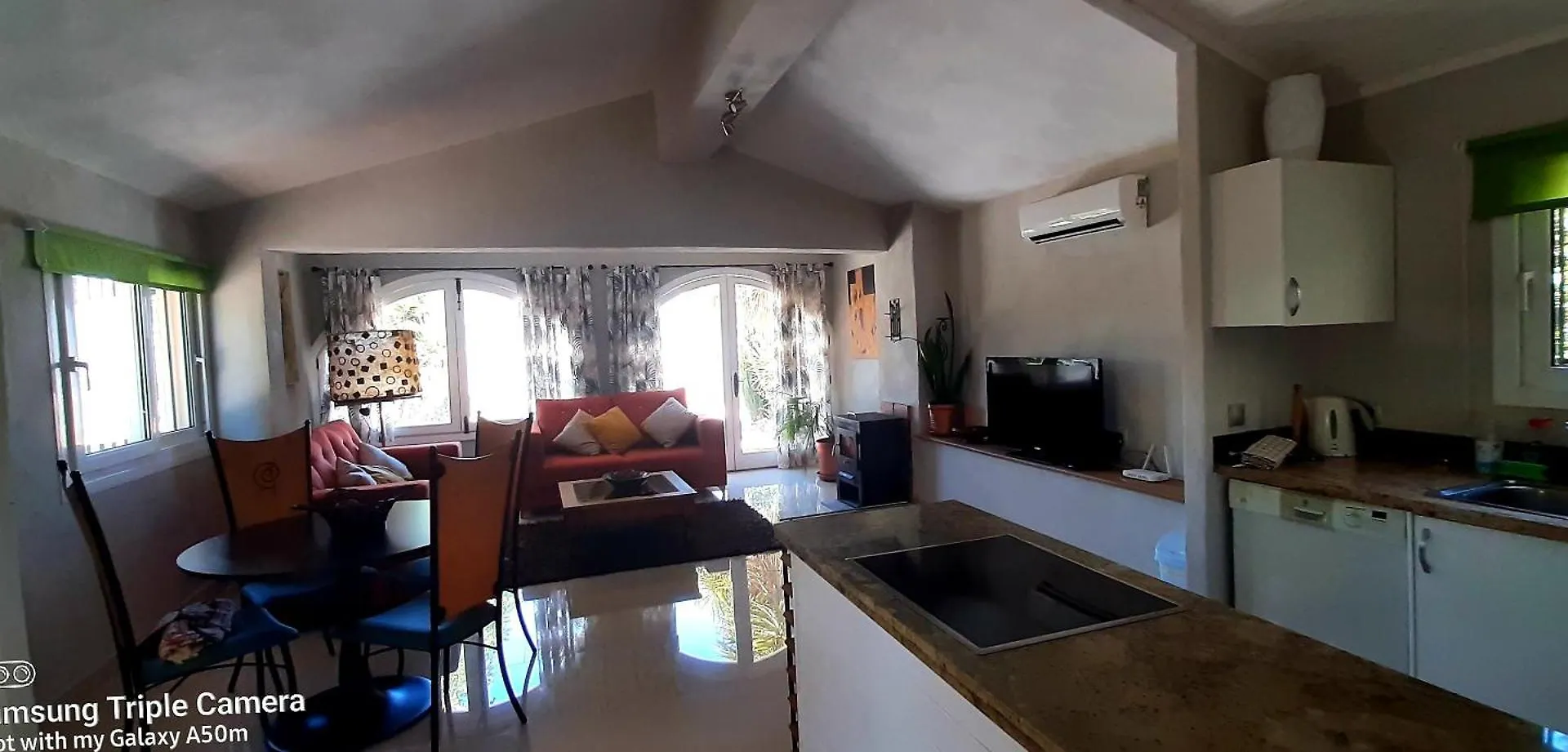 샬레 Villa Vistas Al Lago With Private Pool 비뉴엘라