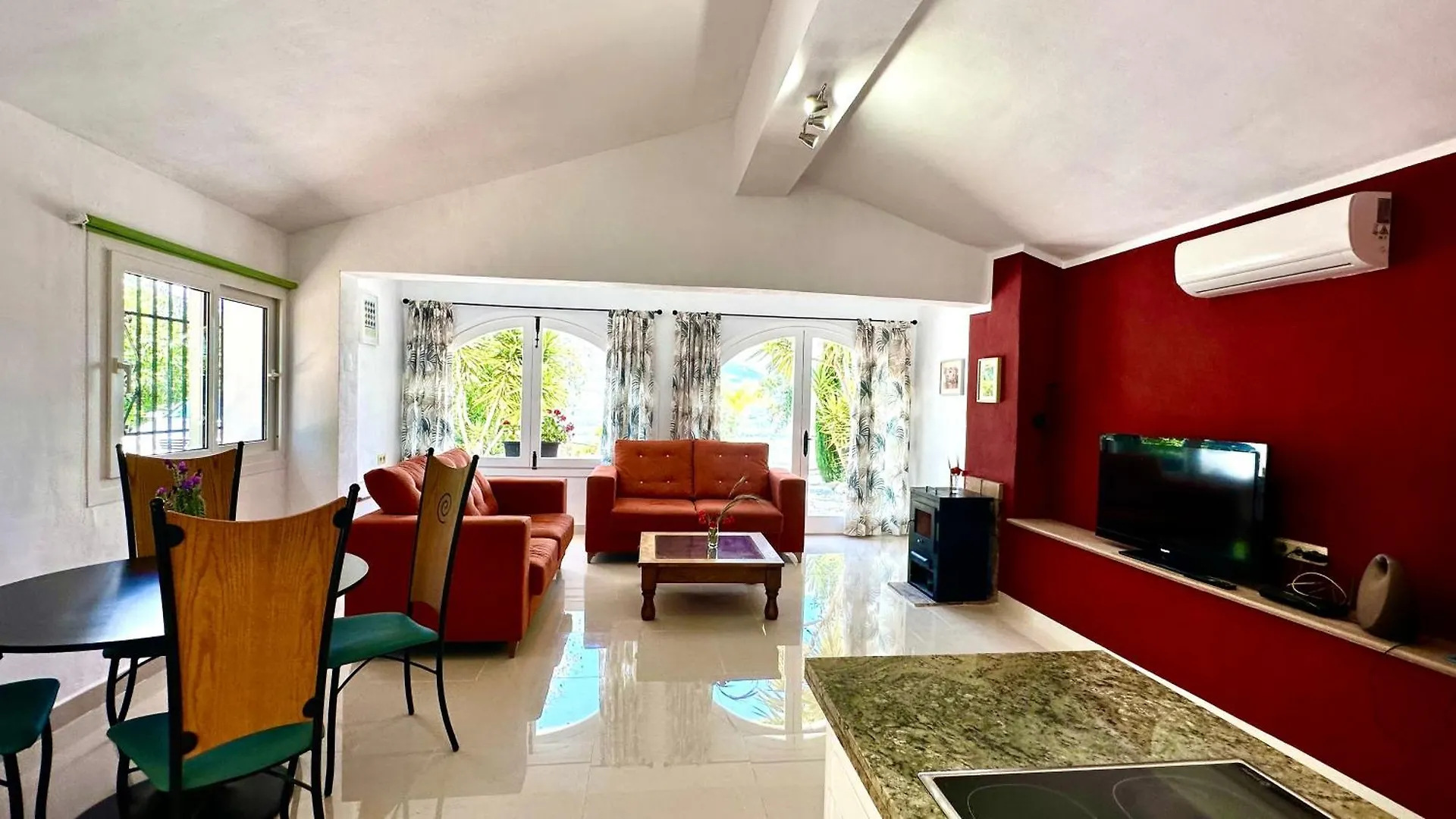 Villa Vistas Al Lago With Private Pool 비뉴엘라 0*,  스페인